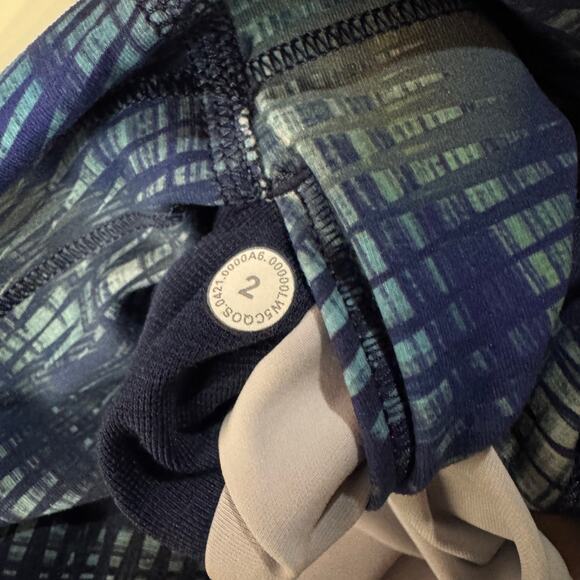Lululemon SZ 2 Wunder Train 25" Crop Tight Abstract Hi-Rise Pocket Quick-Dry New - Picture 8 of 8